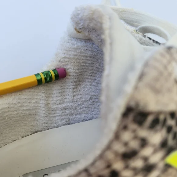 Steven New York By Steve Madden Neon Star Snakeskin Fabric Print Sneakers 8 M - Picture 16 of 16